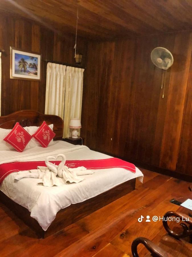 Villa Phathana Boutique Hotel Luang Prabang Exteriör bild