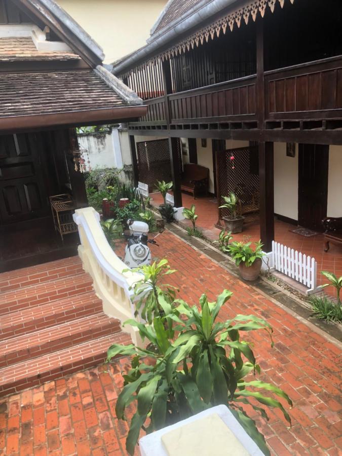 Villa Phathana Boutique Hotel Luang Prabang Exteriör bild