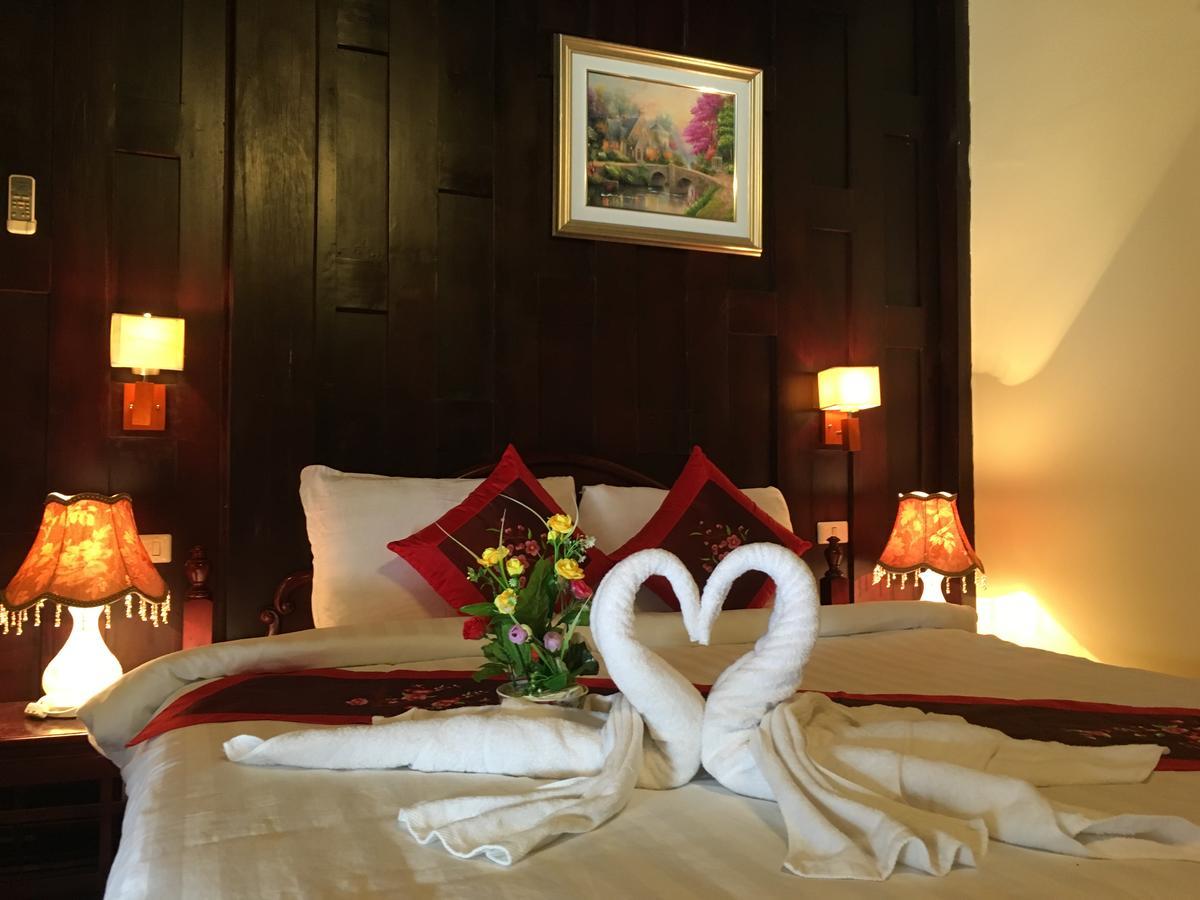 Villa Phathana Boutique Hotel Luang Prabang Exteriör bild